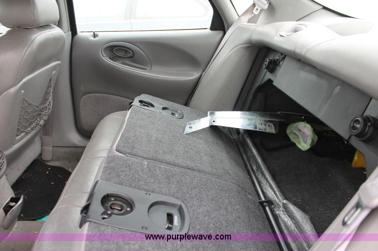 image for item O9380 1996 Ford Taurus