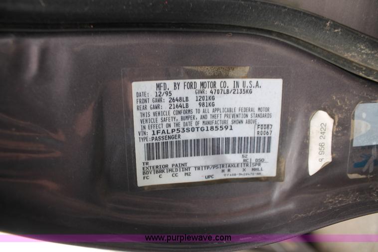 image for item O9380 1996 Ford Taurus