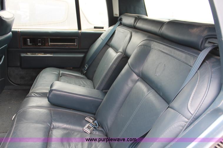 image for item O9382 1991 Cadillac DeVille