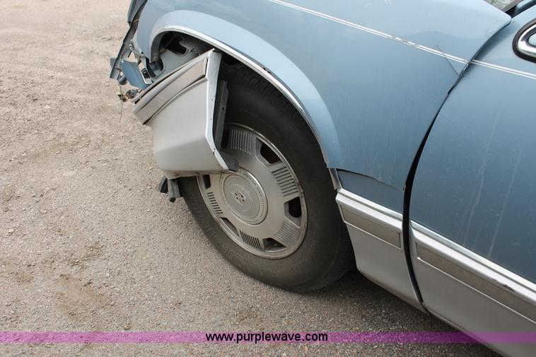 image for item O9382 1991 Cadillac DeVille