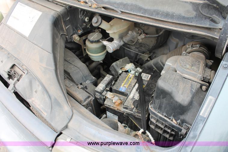 image for item O9383 1992 Toyota Previa LE van