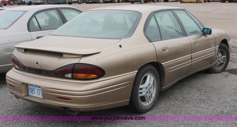 image for item O9384 1996 Pontiac Bonneville SSEi