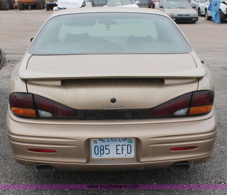 image for item O9384 1996 Pontiac Bonneville SSEi