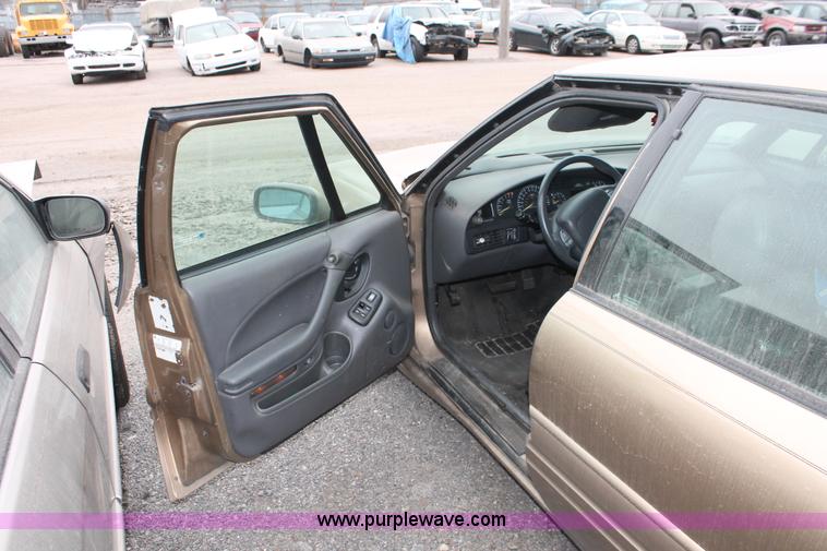 image for item O9384 1996 Pontiac Bonneville SSEi