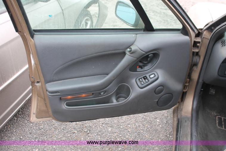 image for item O9384 1996 Pontiac Bonneville SSEi