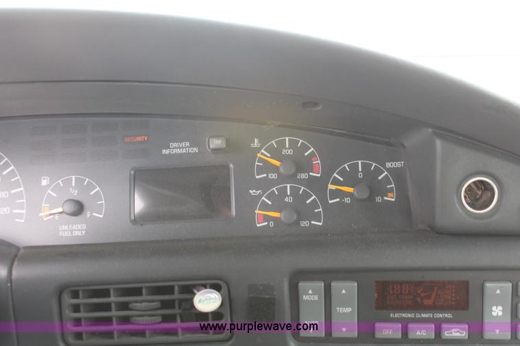 image for item O9384 1996 Pontiac Bonneville SSEi