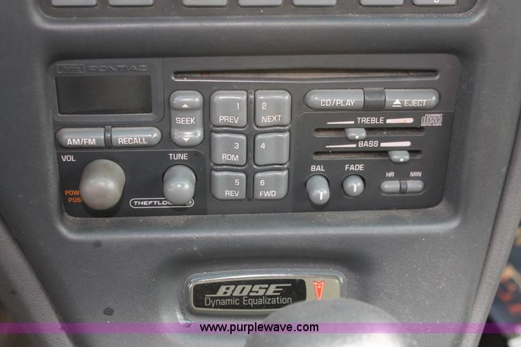 image for item O9384 1996 Pontiac Bonneville SSEi