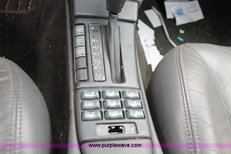 image for item O9384 1996 Pontiac Bonneville SSEi