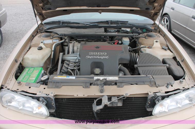 image for item O9384 1996 Pontiac Bonneville SSEi