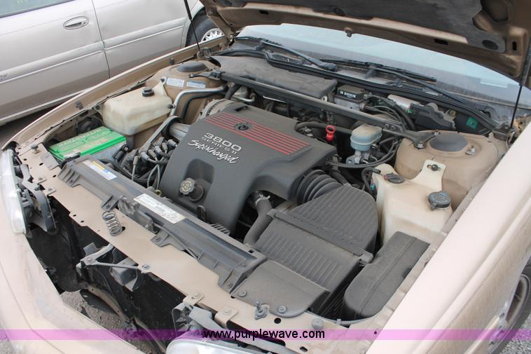 image for item O9384 1996 Pontiac Bonneville SSEi