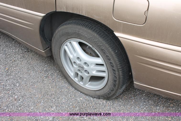 image for item O9384 1996 Pontiac Bonneville SSEi