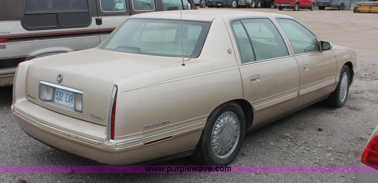 image for item O9385 1996 Cadillac DeVille Concours