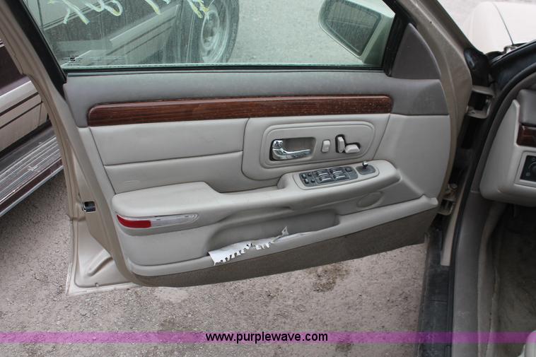 image for item O9385 1996 Cadillac DeVille Concours