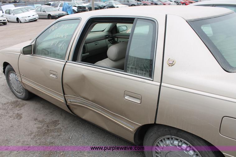 image for item O9385 1996 Cadillac DeVille Concours