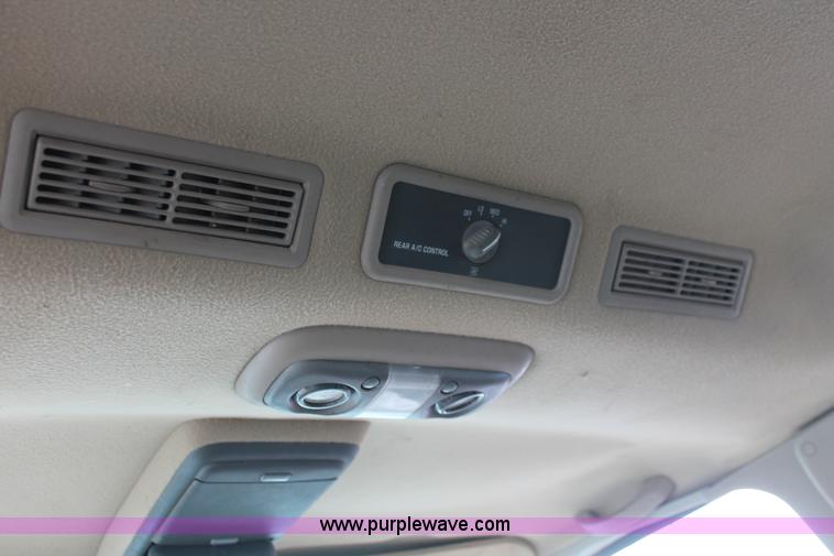 image for item O9387 2000 Chevrolet Tahoe Z71 SUV