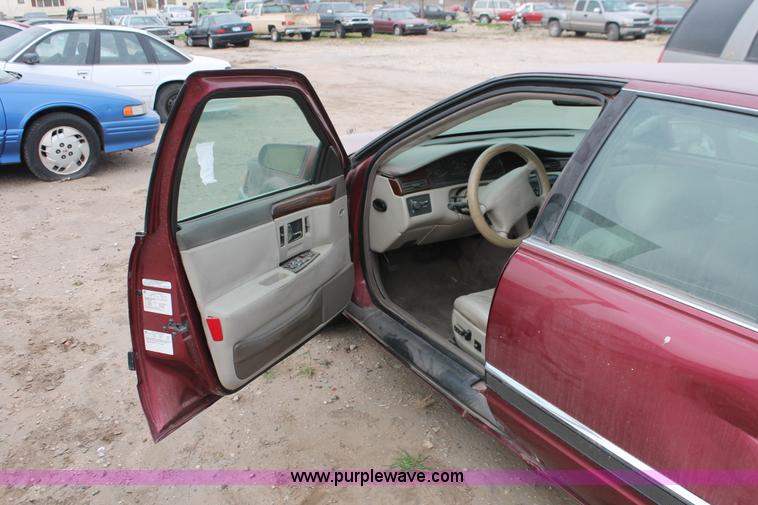 image for item O9388 1997 Cadillac Seville SLS