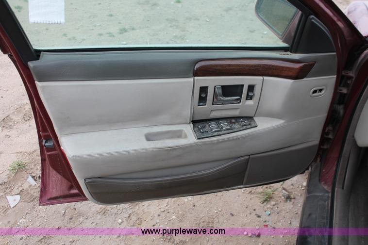 image for item O9388 1997 Cadillac Seville SLS