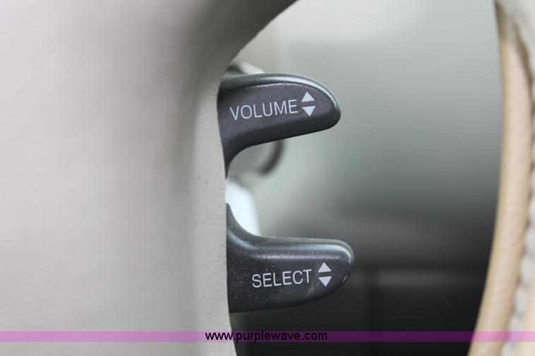 image for item O9388 1997 Cadillac Seville SLS