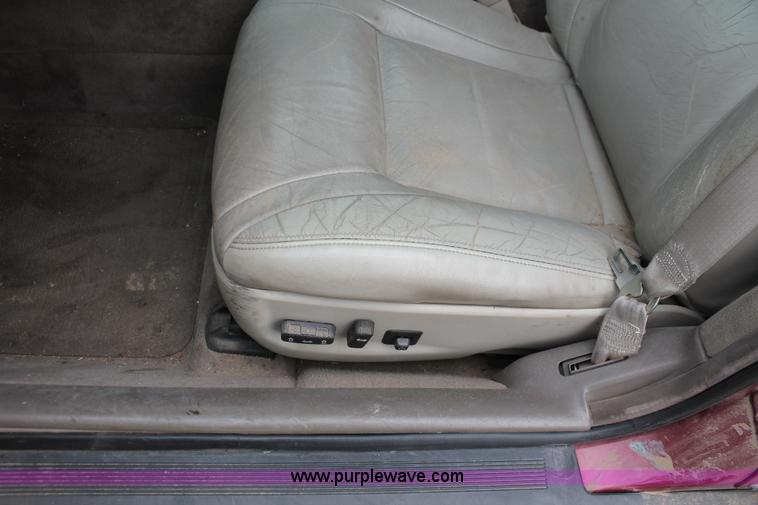 image for item O9388 1997 Cadillac Seville SLS