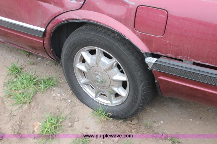 image for item O9388 1997 Cadillac Seville SLS