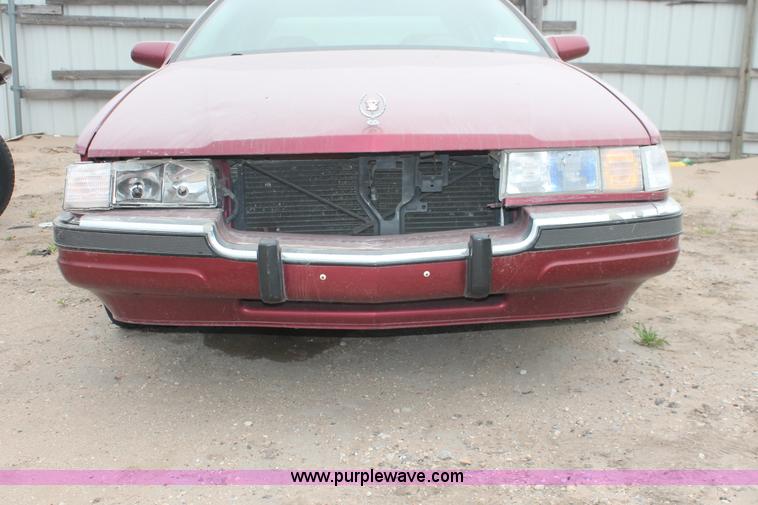 image for item O9388 1997 Cadillac Seville SLS