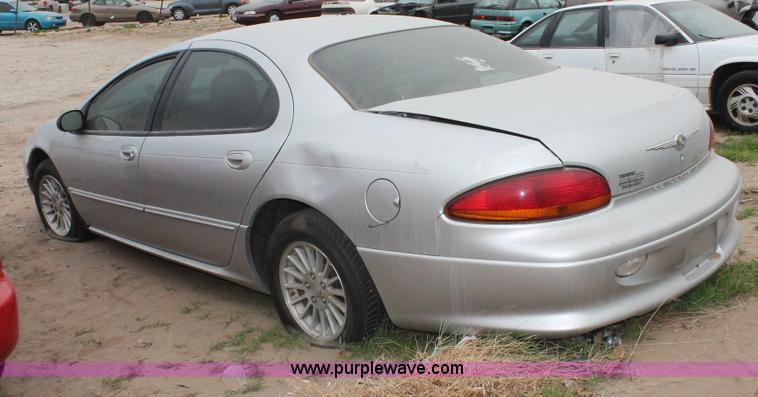 image for item O9389 2003 Chrysler Concrde Lxi