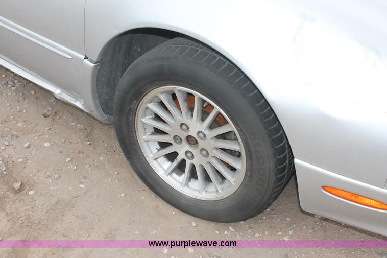 image for item O9389 2003 Chrysler Concrde Lxi