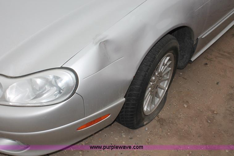 image for item O9389 2003 Chrysler Concrde Lxi