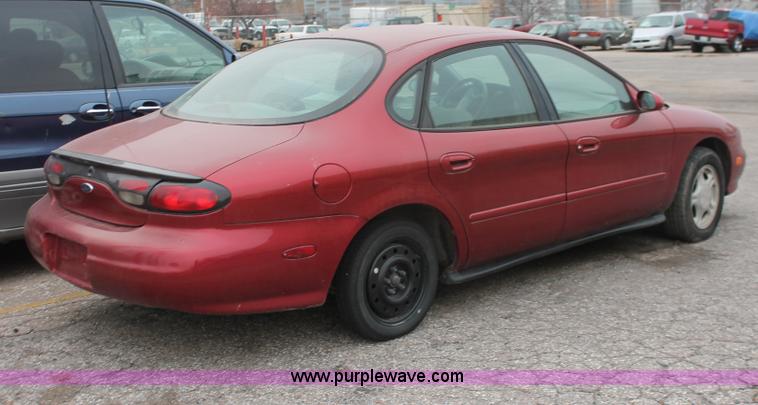 image for item O9391 1998 Ford Taurus LX