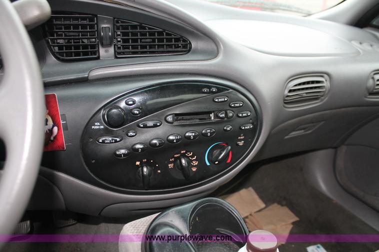 image for item O9391 1998 Ford Taurus LX