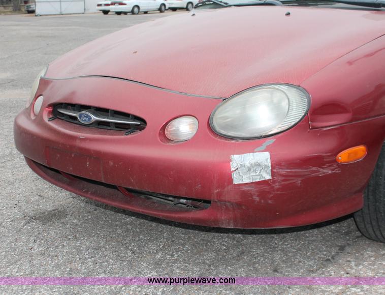 image for item O9391 1998 Ford Taurus LX