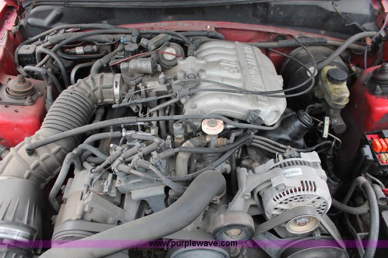 image for item O9392 1996 Ford Mustang