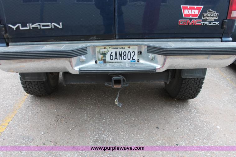 image for item O9394 1996 GMC Yukon SLE SUV
