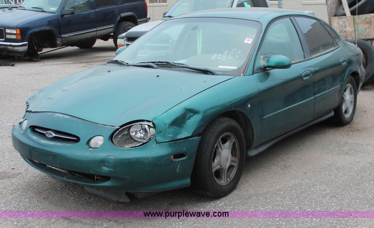 image for item O9395 1998 Ford Taurus LX