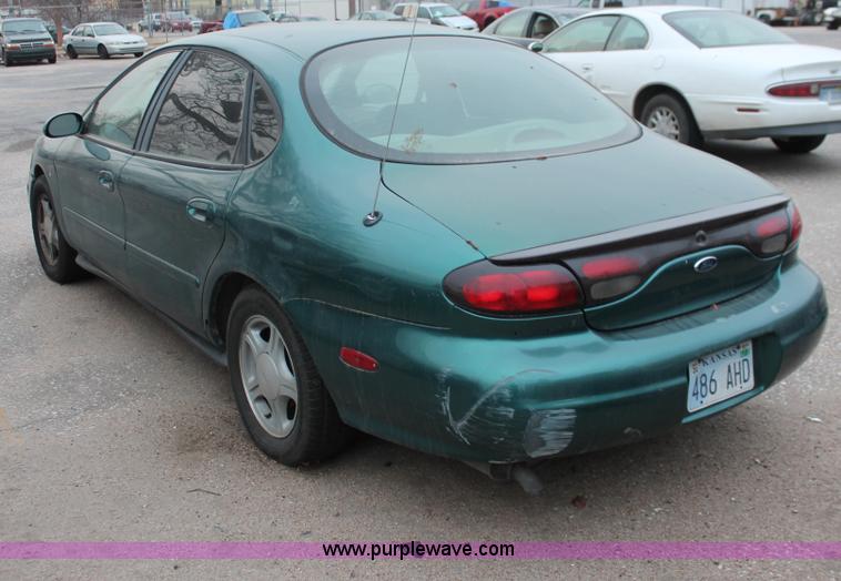 image for item O9395 1998 Ford Taurus LX