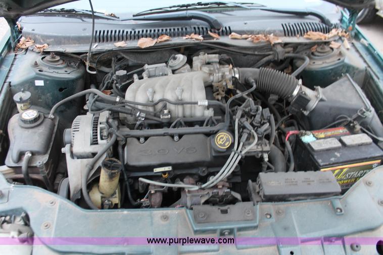 image for item O9395 1998 Ford Taurus LX