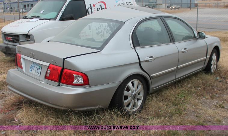 image for item O9397 2004 Kia Optima
