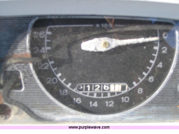 image for item B1695 1974 Ford 3000 tractor