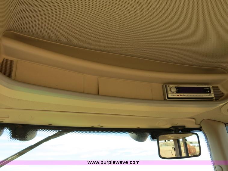 image for item B4548 2004 John Deere 7420 MFWD tractor