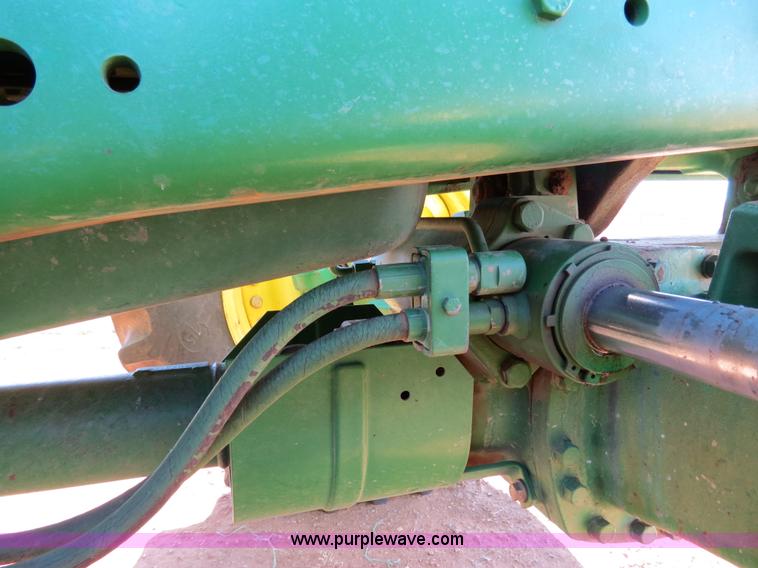 image for item B4548 2004 John Deere 7420 MFWD tractor