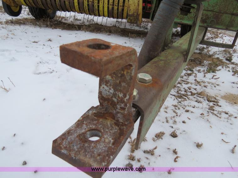 image for item B4552 John Deere 346 small square baler