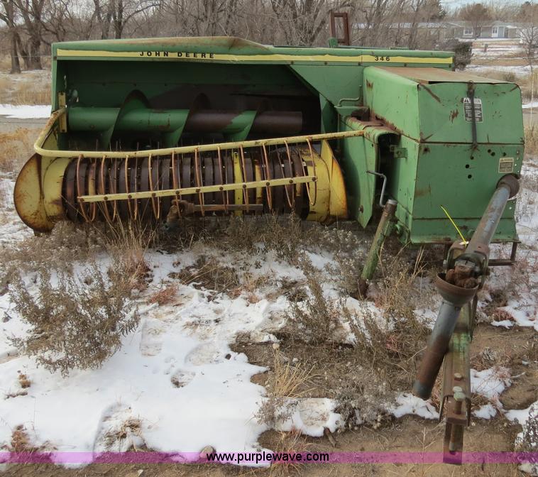 image for item B4553 John Deere 346 small square baler