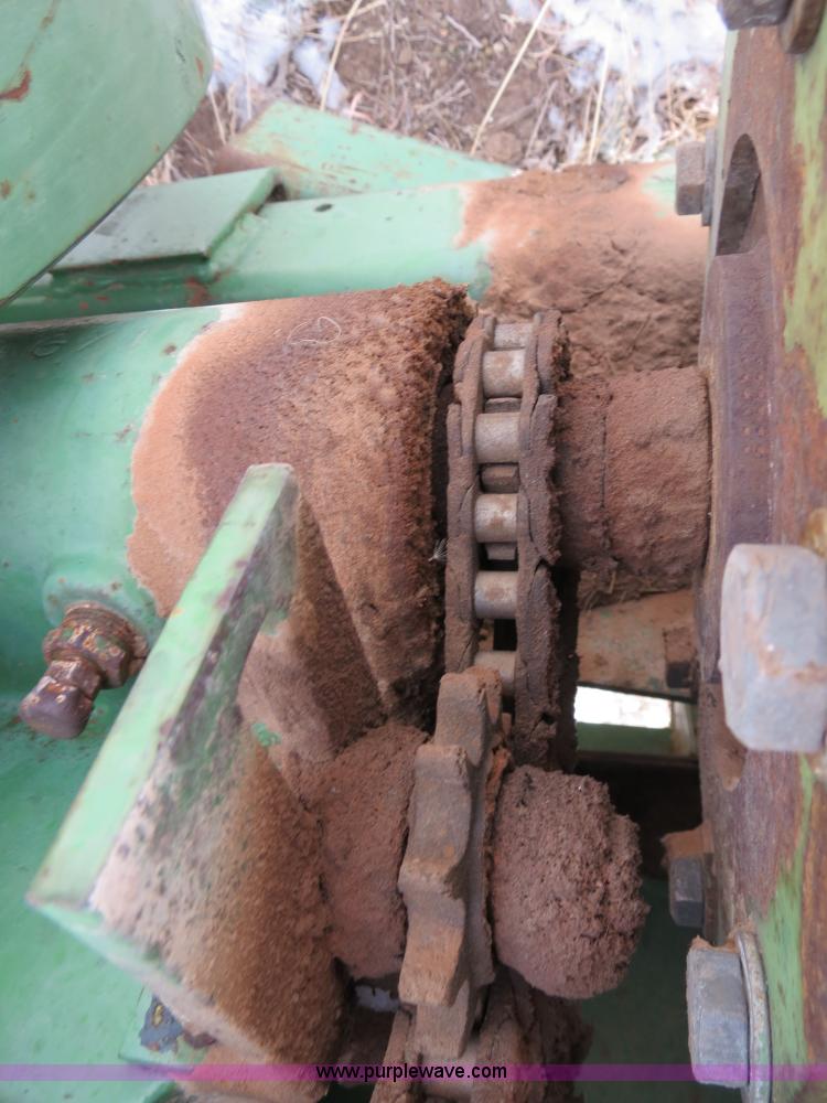 image for item B4553 John Deere 346 small square baler