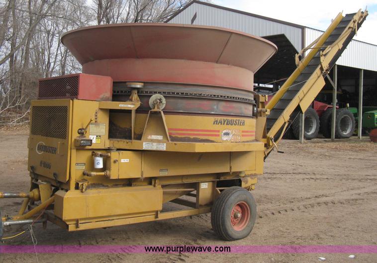 image for item B8456 1992 HayBuster H1000 Big Bite tub grinder