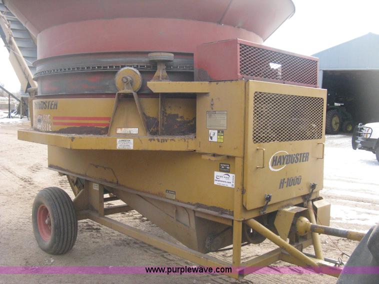 image for item B8456 1992 HayBuster H1000 Big Bite tub grinder