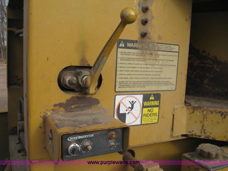 image for item B8456 1992 HayBuster H1000 Big Bite tub grinder