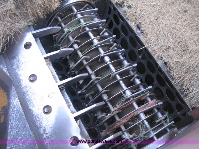 image for item B8456 1992 HayBuster H1000 Big Bite tub grinder