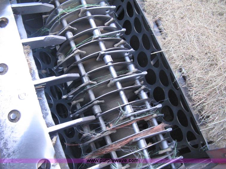 image for item B8456 1992 HayBuster H1000 Big Bite tub grinder