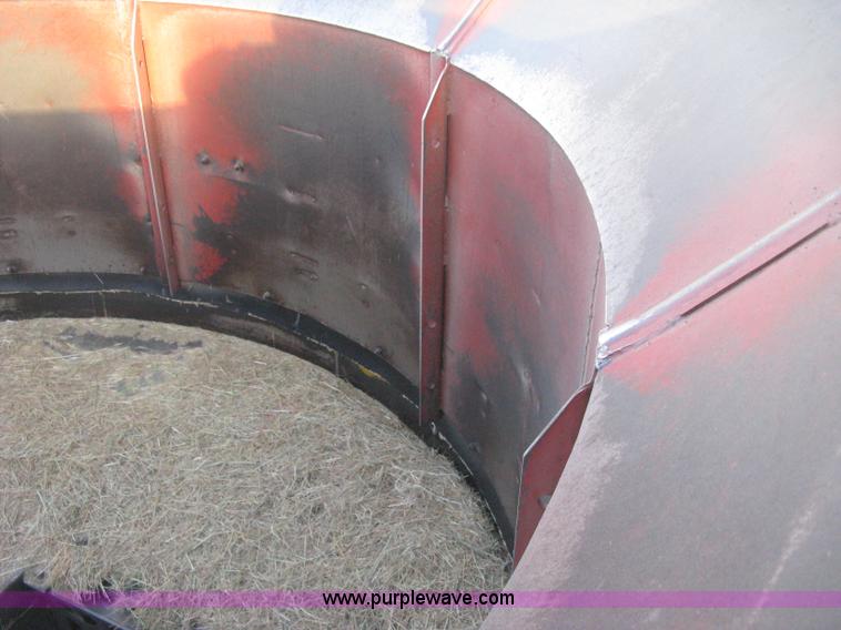 image for item B8456 1992 HayBuster H1000 Big Bite tub grinder