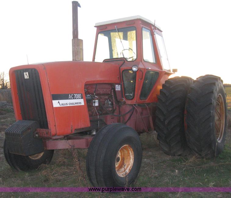 image for item B8487 1976 Allis Chalmers 7080 tractor